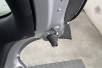 Malle/Hayon arriere PEUGEOT 208 1