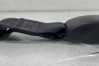 Attache ceinture arriere gauche TOYOTA YARIS 2 Photo n°1