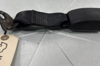 Attache ceinture arriere gauche TOYOTA YARIS 2