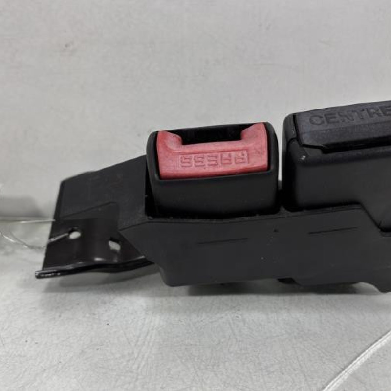 Attache ceinture arriere gauche RENAULT CLIO 3 Photo n°3