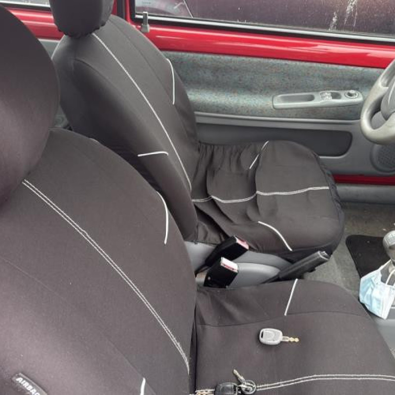 Attache ceinture arriere droit RENAULT TWINGO 1 Photo n°13