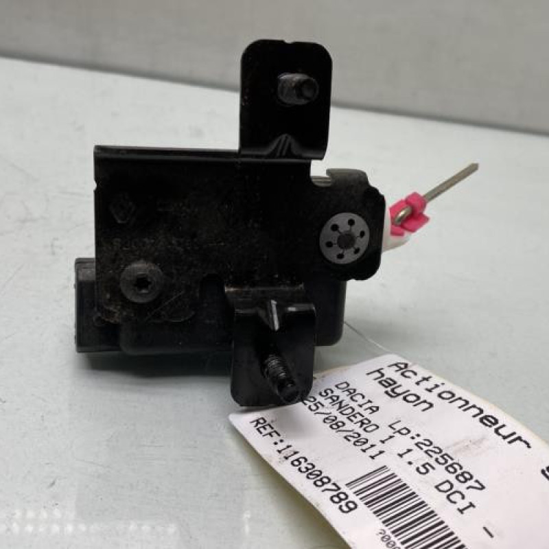 Actionneur serrure hayon DACIA SANDERO 1 Photo n°3