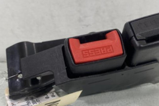 Attache ceinture arriere gauche RENAULT CLIO 3