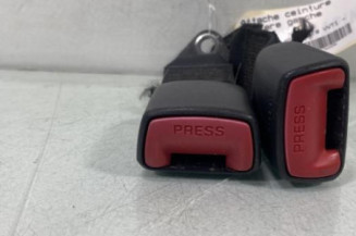 Attache ceinture arriere gauche TOYOTA YARIS 2 Photo n°1