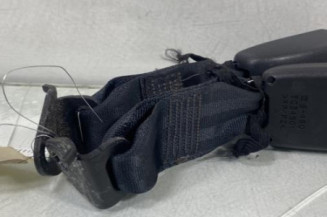 Attache ceinture arriere gauche TOYOTA YARIS 2