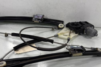 Leve vitre electrique avant droit VOLKSWAGEN POLO 5 Photo n°1
