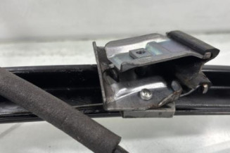 Leve vitre electrique avant gauche VOLKSWAGEN POLO 5