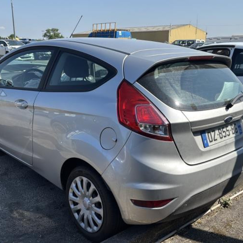 Antenne FORD FIESTA 6 Photo n°8