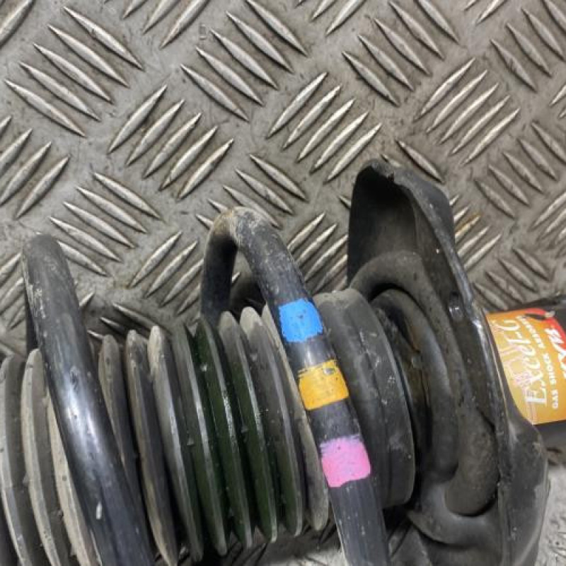 Amortisseur avant gauche VOLKSWAGEN GOLF 6 Photo n°2