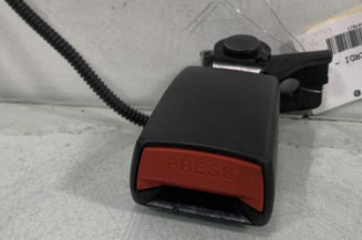 Attache ceinture arriere droit KIA CEE-D 2