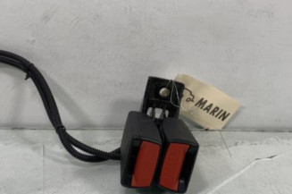 Attache ceinture arriere gauche KIA CEE-D 2 Photo n°1