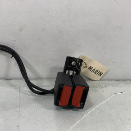 Attache ceinture arriere gauche KIA CEE-D 2 Photo n°1