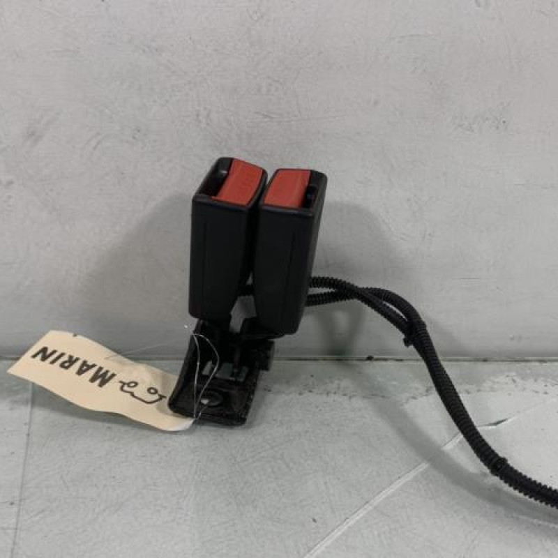 Attache ceinture arriere gauche KIA CEE-D 2 Photo n°3