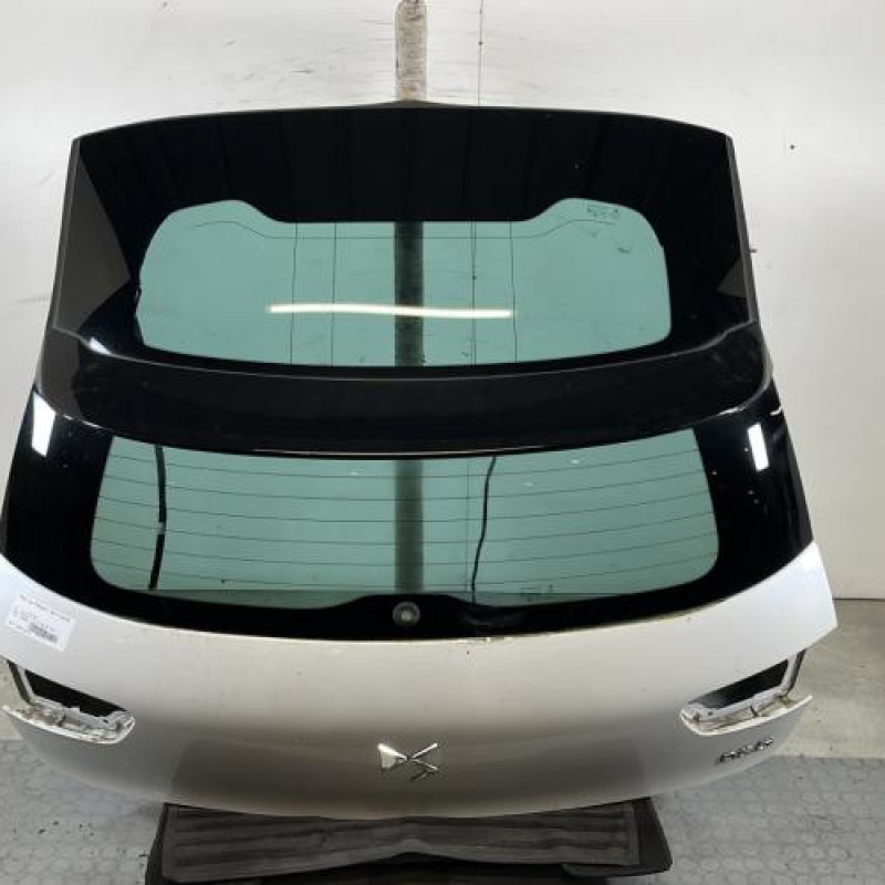 Malle/Hayon arriere DS DS5 Photo n°1