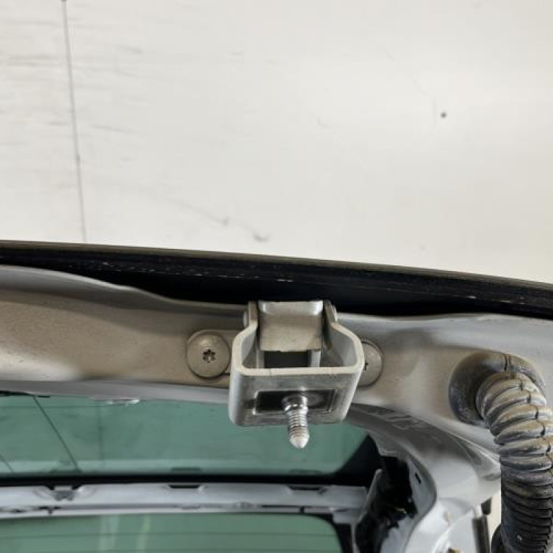 Malle/Hayon arriere DS DS5 Photo n°7