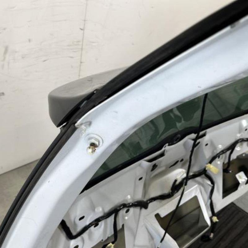 Malle/Hayon arriere DS DS5 Photo n°9