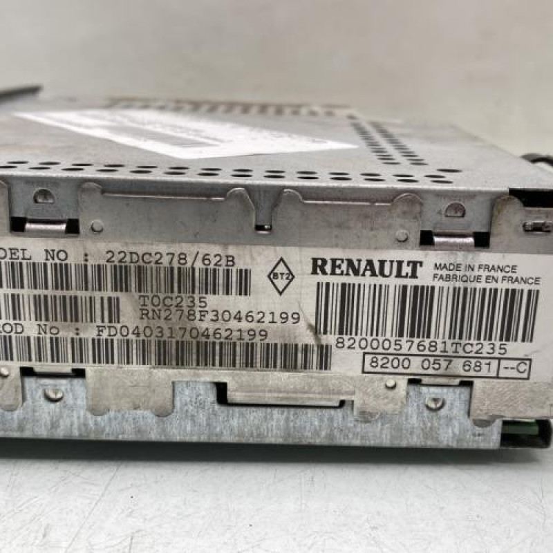 Autoradio d'origine RENAULT CLIO 2 Photo n°4