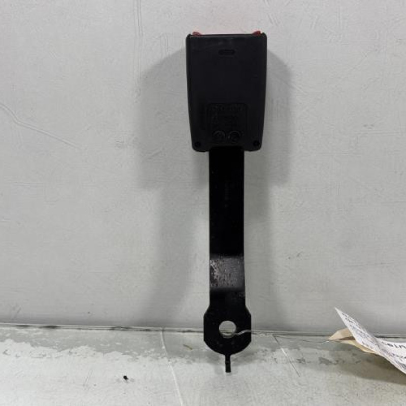 Attache ceinture avant droit RENAULT CLIO 3 Photo n°2