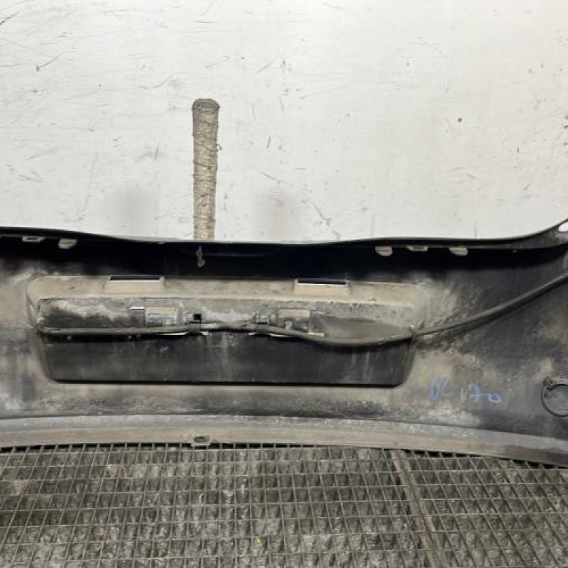 Pare choc arriere RENAULT CLIO 3 Photo n°6