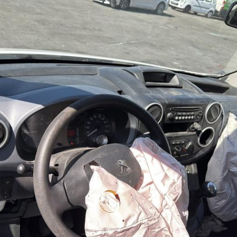 Leve vitre electrique avant droit PEUGEOT PARTNER 2 Photo n°18