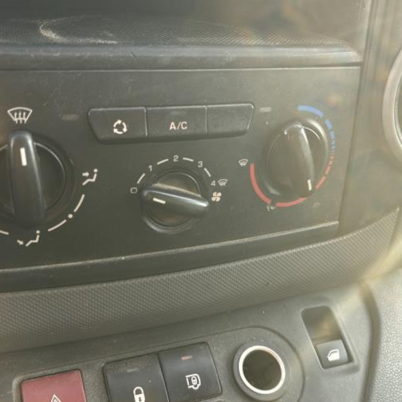 Leve vitre electrique avant droit PEUGEOT PARTNER 2 Photo n°14