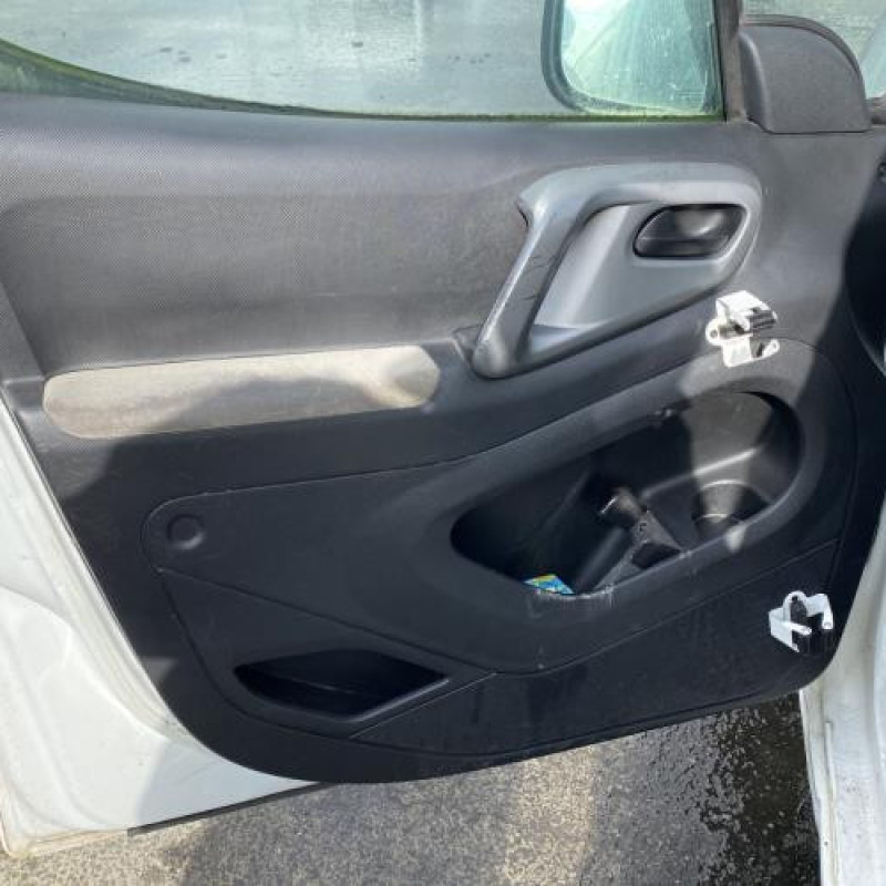 Leve vitre electrique avant droit PEUGEOT PARTNER 2 Photo n°10