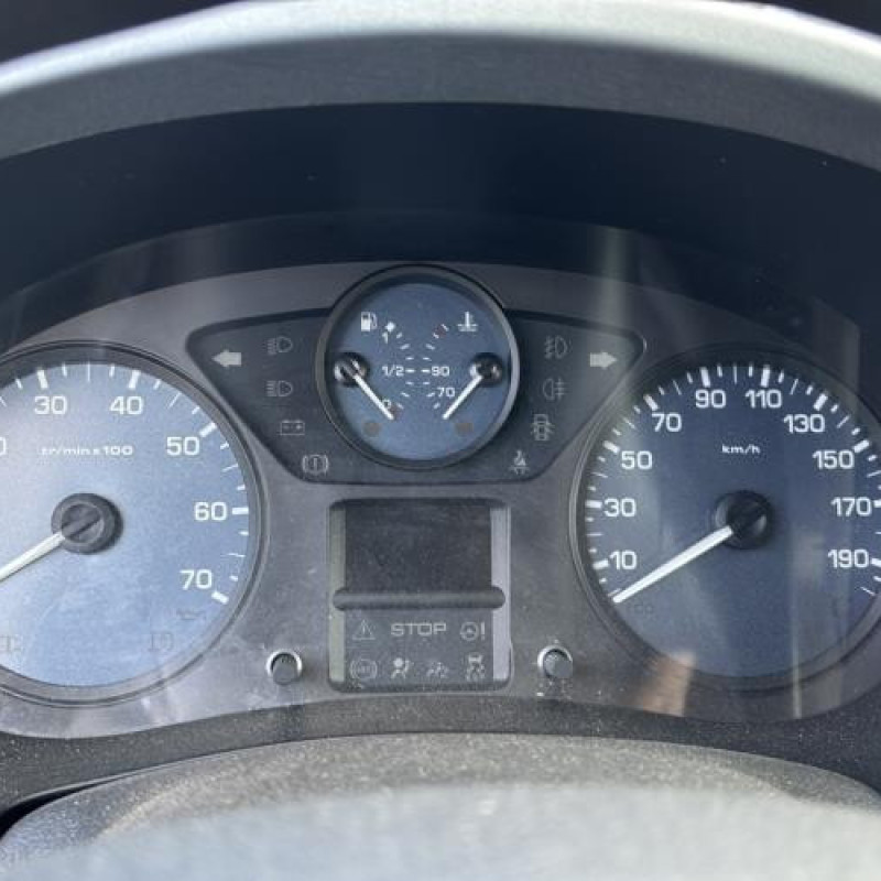 Leve vitre electrique avant droit PEUGEOT PARTNER 2 Photo n°14