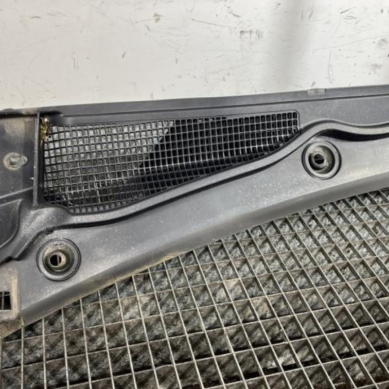 Baie de pare brise RENAULT CLIO 4 Photo n°2