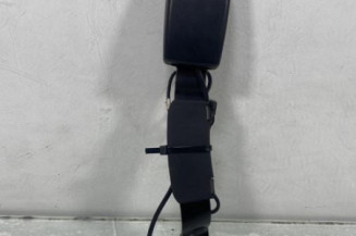 Attache ceinture avant gauche VOLKSWAGEN POLO 5