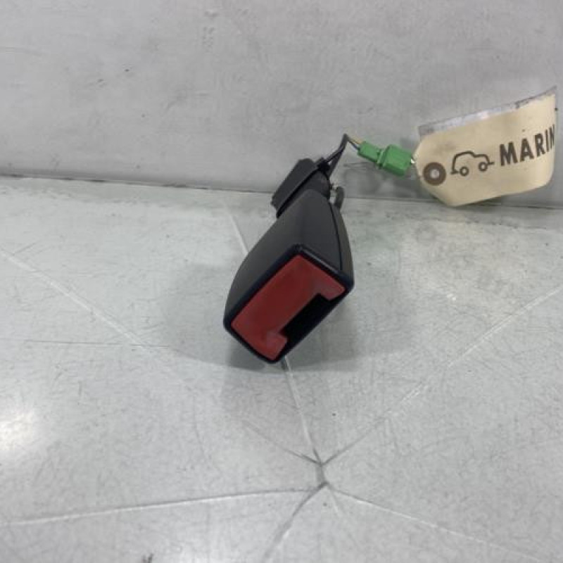 Attache ceinture avant gauche VOLKSWAGEN POLO 5 Photo n°4