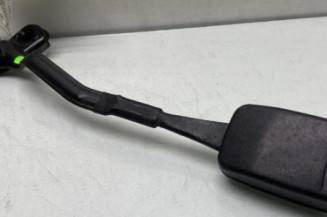 Attache ceinture avant droit VOLKSWAGEN NEW BEETLE 1 Photo n°1