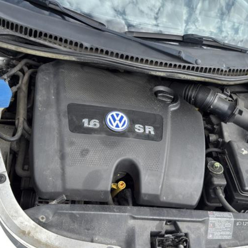 Attache ceinture avant droit VOLKSWAGEN NEW BEETLE 1 Photo n°20