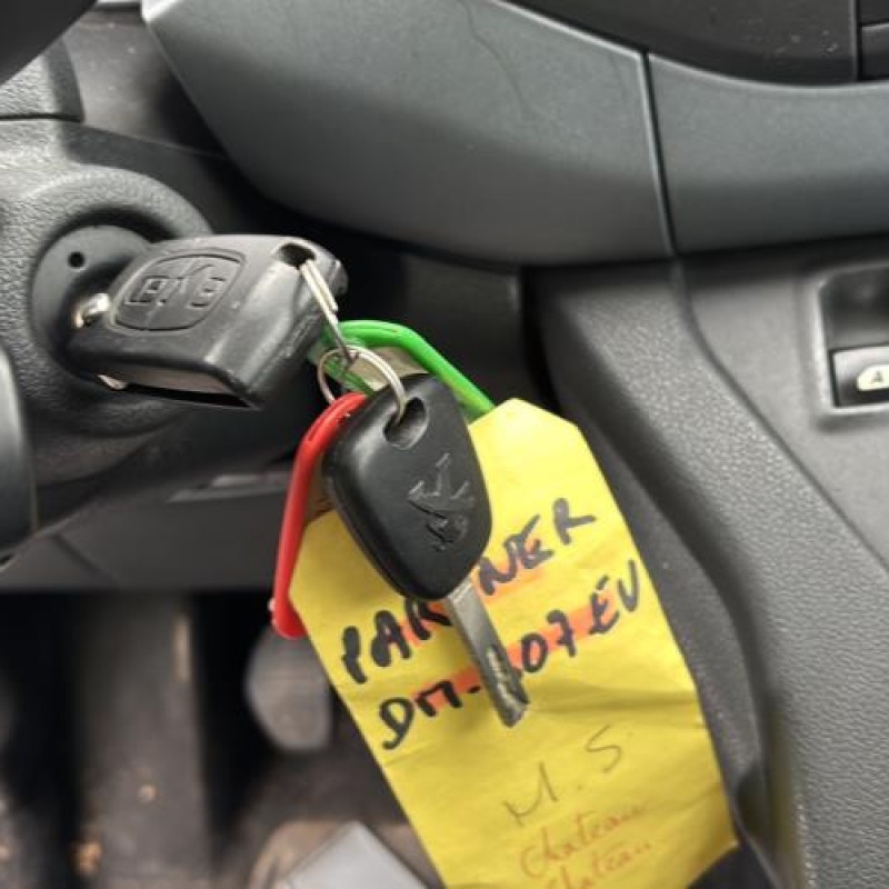 Leve vitre electrique avant droit PEUGEOT PARTNER 2 Photo n°15