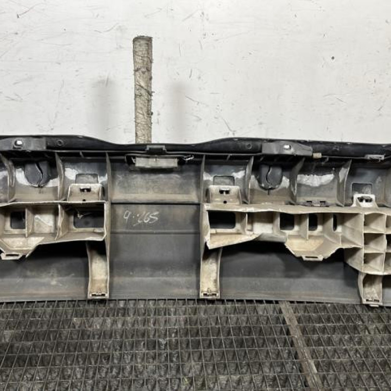 Pare choc arriere RENAULT CLIO 2 Photo n°5