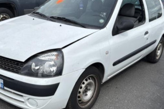 Pare choc arriere RENAULT CLIO 2