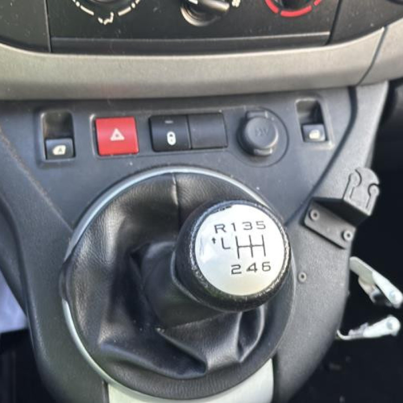 Leve vitre electrique avant droit PEUGEOT PARTNER 2 Photo n°17