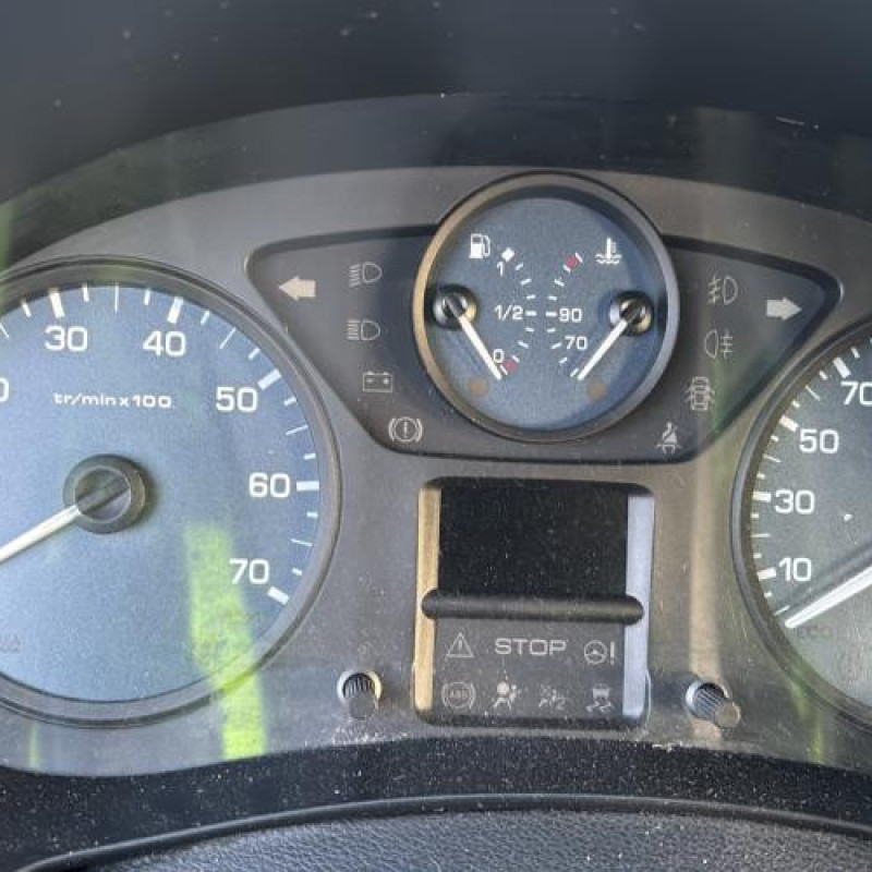 Leve vitre electrique avant droit PEUGEOT PARTNER 2 Photo n°19