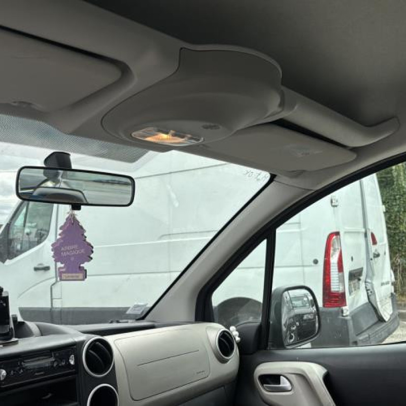 Leve vitre electrique avant droit CITROEN BERLINGO 2 Photo n°17