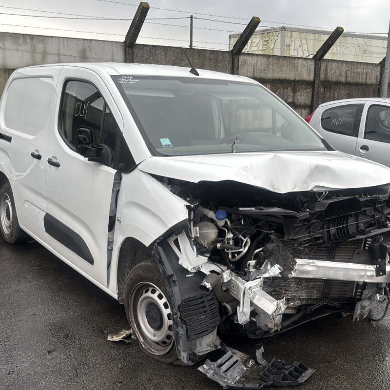 PEUGEOT PARTNER 3 PHASE 1 1.5 BLUE HDI - 16V TURBO Photo n°3