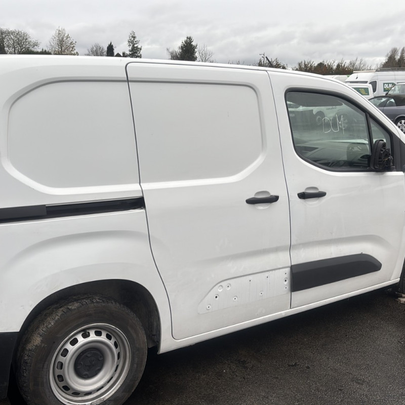 PEUGEOT PARTNER 3 PHASE 1 1.5 BLUE HDI - 16V TURBO Photo n°8