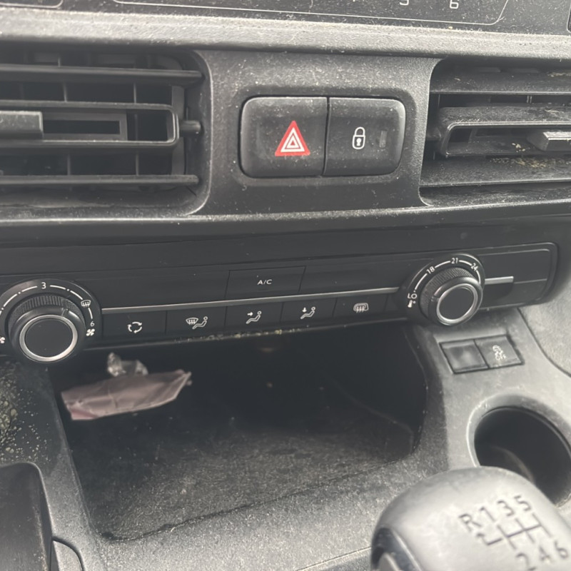 PEUGEOT PARTNER 3 PHASE 1 1.5 BLUE HDI - 16V TURBO Photo n°18