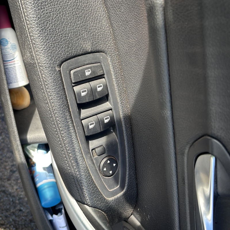 BMW SERIE 1 F20 PHASE 1 120d 2.0D - 16V TURBO Photo n°9