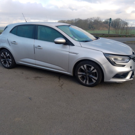 RENAULT MEGANE 4 PHASE 1 1.3i - 16V TURBO TCE 140