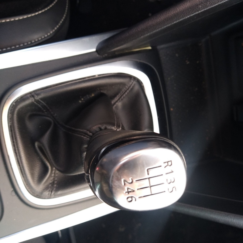 RENAULT MEGANE 4 PHASE 1 1.3i - 16V TURBO TCE 140 Photo n°7