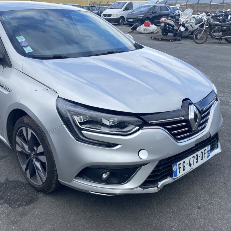 RENAULT MEGANE 4 PHASE 1 1.3i - 16V TURBO TCE 140 Photo n°12