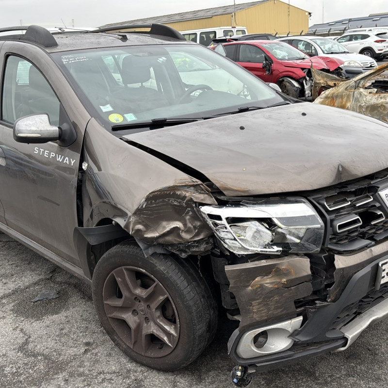 DACIA SANDERO 2 PHASE 2 STEPWAY 1.5 BLUE DCI - 8V TURBO Photo n°2