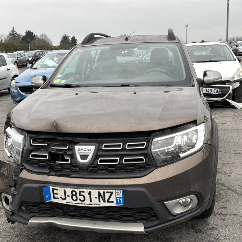 DACIA SANDERO 2 PHASE 2 STEPWAY 1.5 BLUE DCI - 8V TURBO Photo n°8