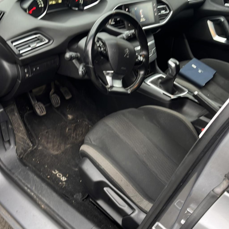 PEUGEOT 308 2 PHASE 1 1.6 BLUE HDI - 8V TURBO Photo n°8