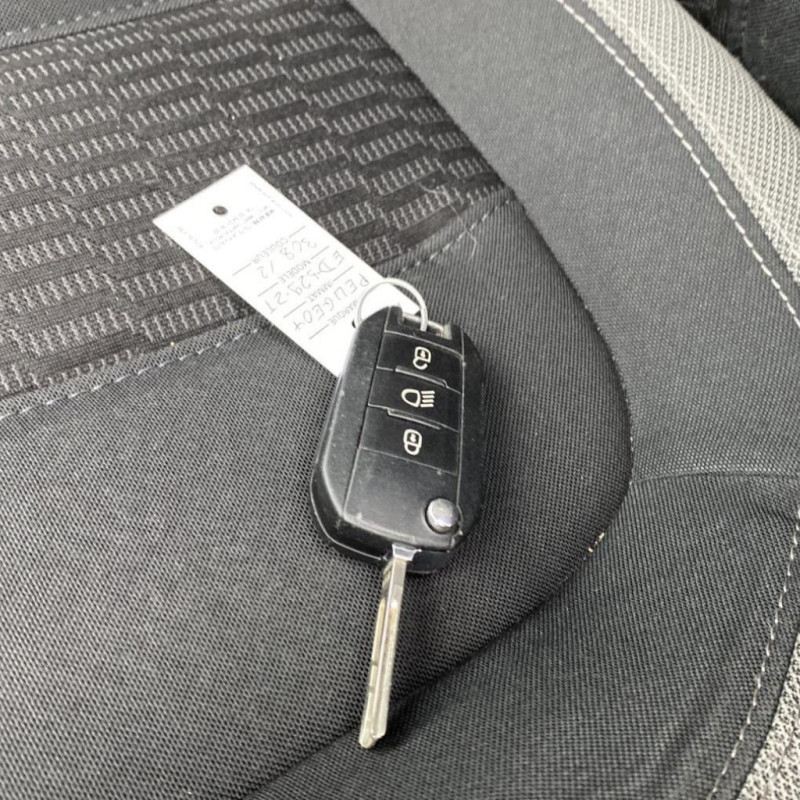 PEUGEOT 308 2 PHASE 1 1.6 BLUE HDI - 8V TURBO Photo n°34