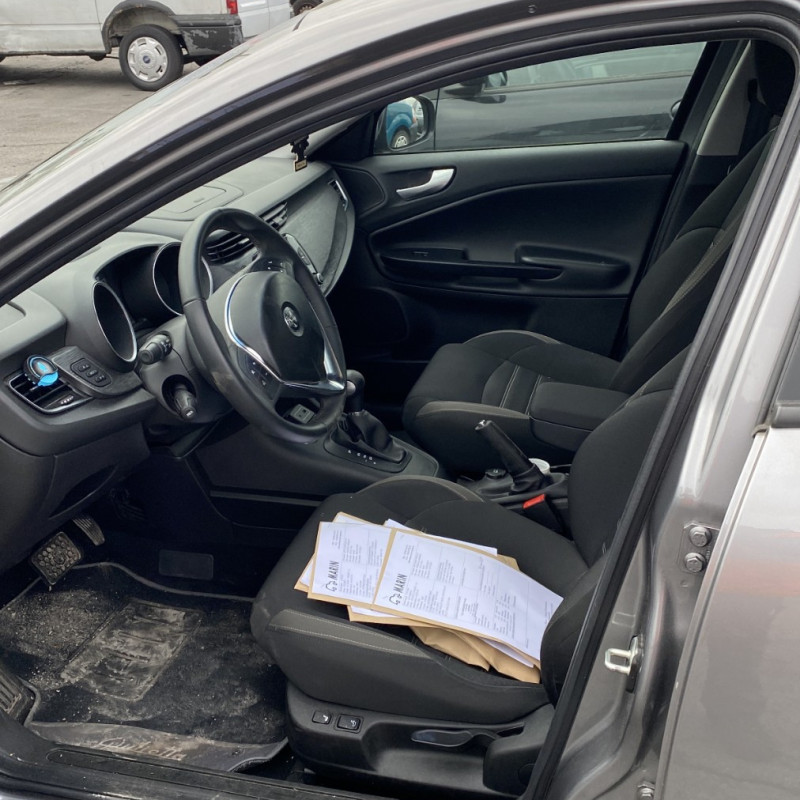 ALFA ROMEO GIULIETTA 2 PHASE 3 1.6 JTD - 16V TURBO MULTIJET Photo n°7